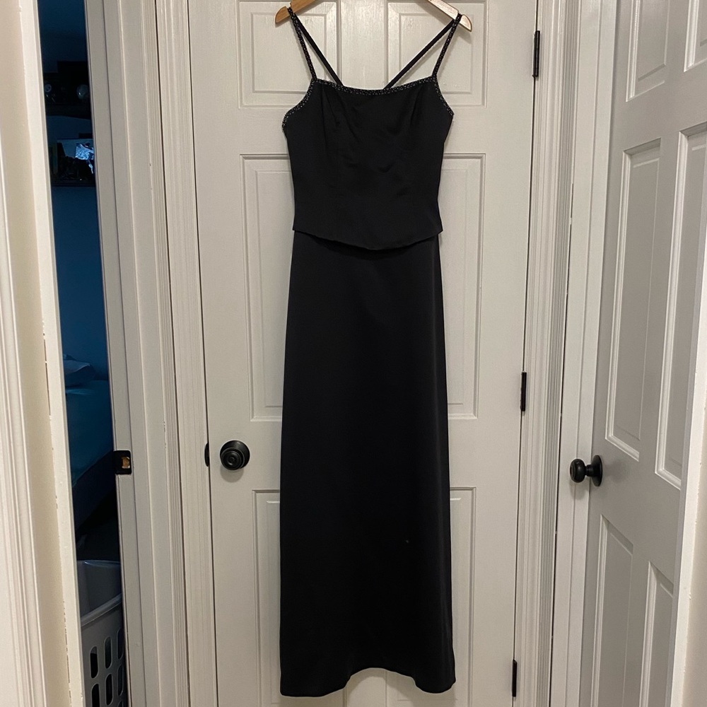 Formal dress with beading embroidery straps